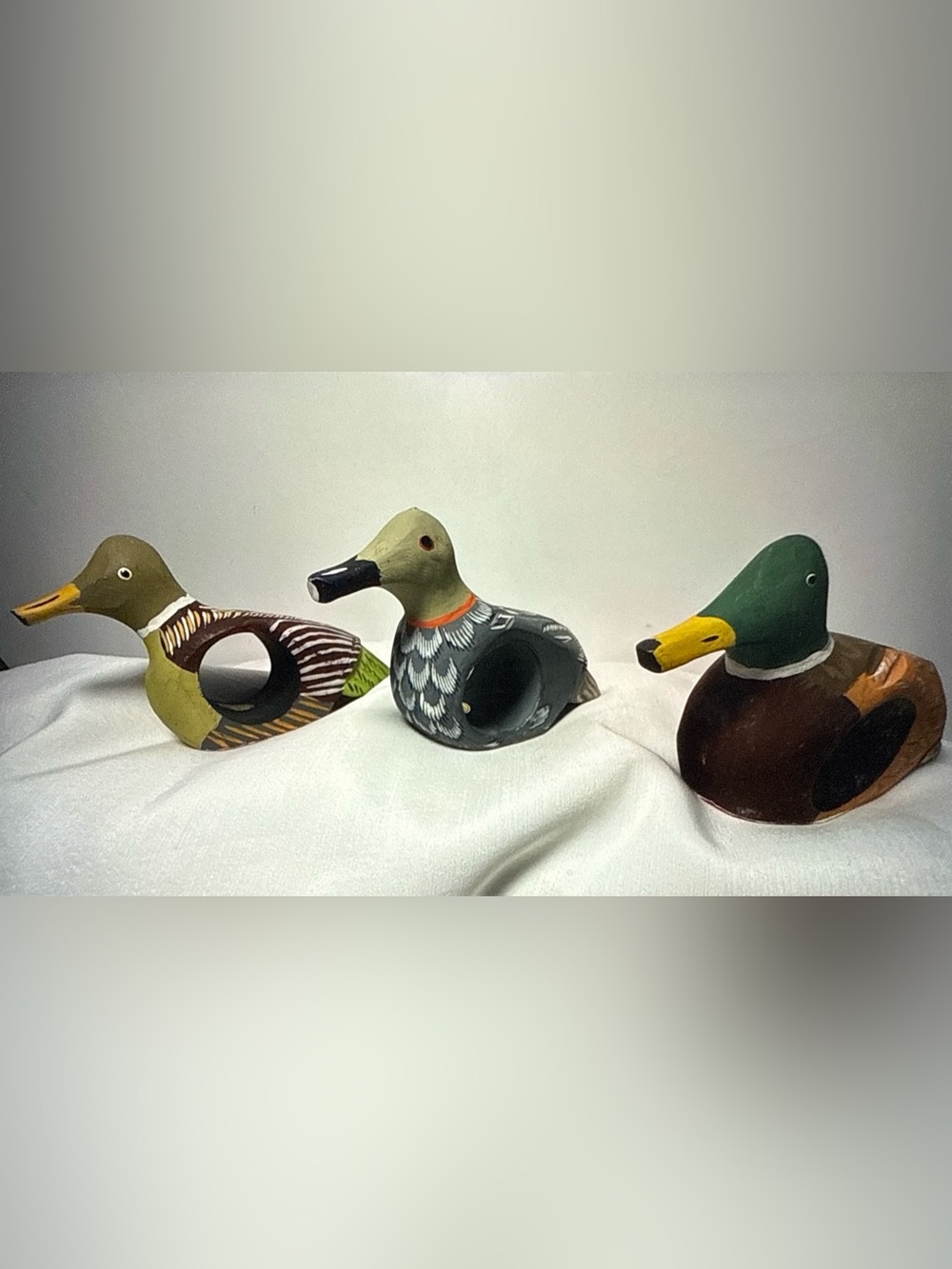 3 CUTE VINTAGE WOODEN MALLARD DUCK NAPKIN RINGS HOLDERS HAND MADE HAND PAINTED